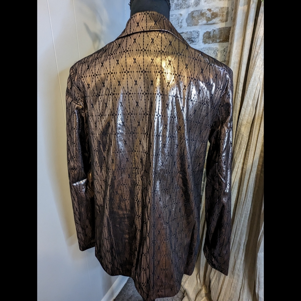 NWOT VICI Thrill Seeker Metallic Pocketed Blazer - Medium - Picture 3 of 3